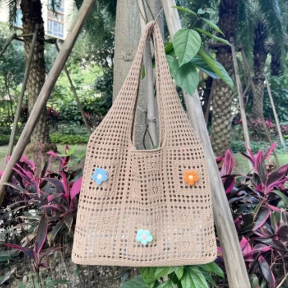 Handmade Knitted Tote Bag - Picture 5 of 9